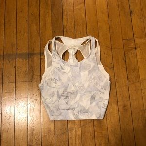 Lululemon sports bra crop top